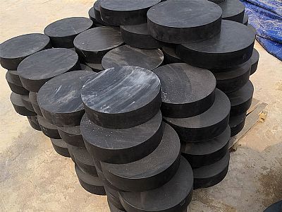 南明区板式橡胶支座由若干层橡胶片与薄钢板经加压硫化
